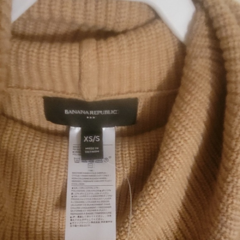 Banana Republic Beige Knit Top